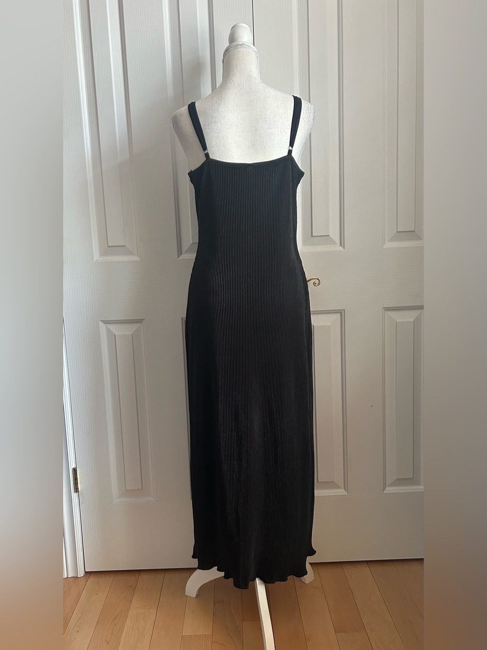 DESIGN LAB Lord & Taylor Ribbed Slip Maxi Dress, Black, Size Large - Picture 4 of 6